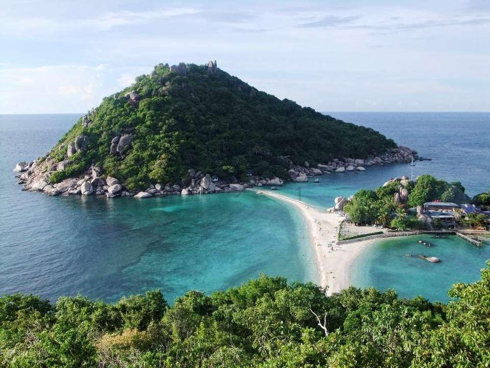 救援受困山洞的男子